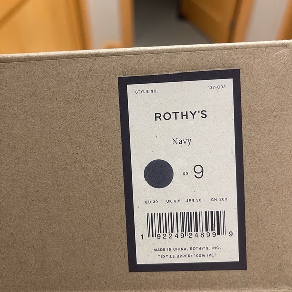 Rothys The Almond Demi in Marine NIB - Picture 3 of 4